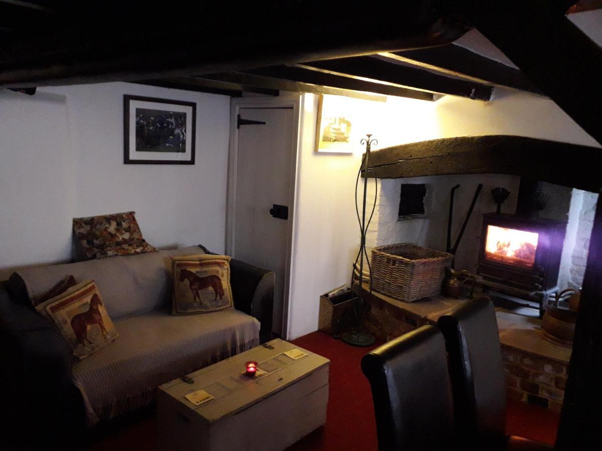 White Horse Inn Andover Buitenkant foto